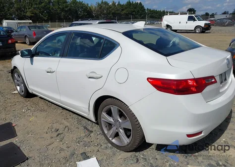 2013 Acura Ilx 2.0L из США, поврежденный, VIN 19VDE1F55DE007382